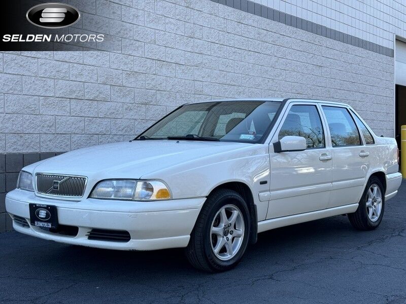 Vehicle details 1998 Volvo S70 at Selden Motors Willow Grove Selden