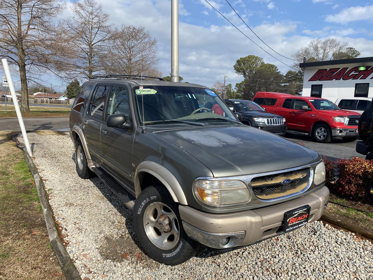 2000 FORD EXPLORER EDDIE BAUER, WHOLESALE TO THE PUBLIC, LEATHER, HEATED SEATS, PARKING SENSORS, SUNROOF! 2000 FORD EXPLORER EDDIE BAUER, WHOLESALE TO THE PUBLIC, LEATHER, HEATED SEATS, PARKING SENSORS, SUNROOF!