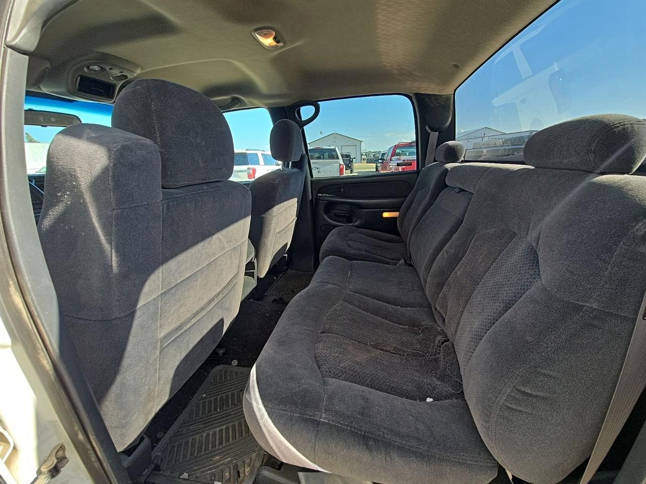2002 Chevrolet Silverado 1500HD LS Watertown SD 2002 Chevrolet Silverado 1500HD LS Watertown SD