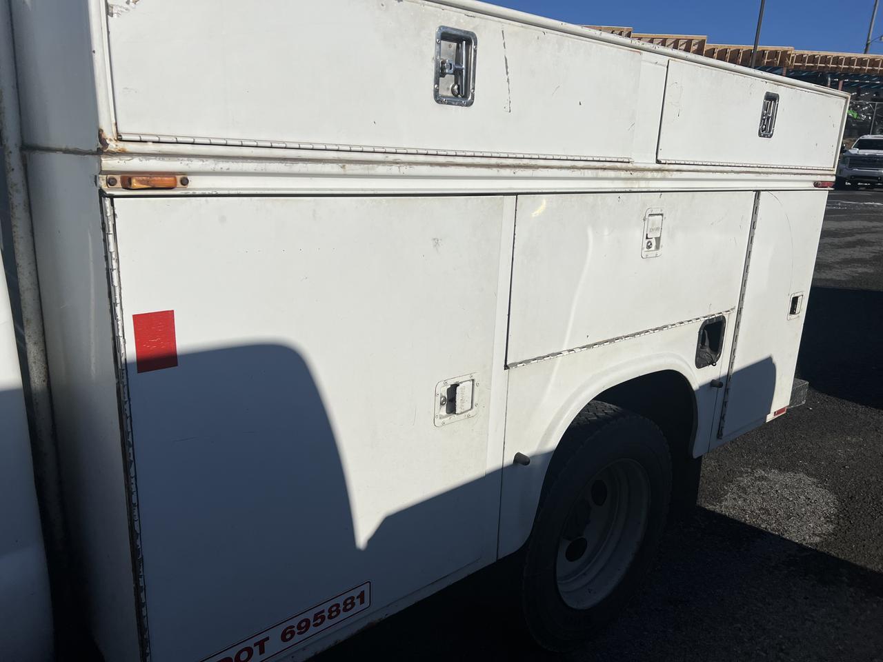 FORDF450 REGULAR CAB 4X423