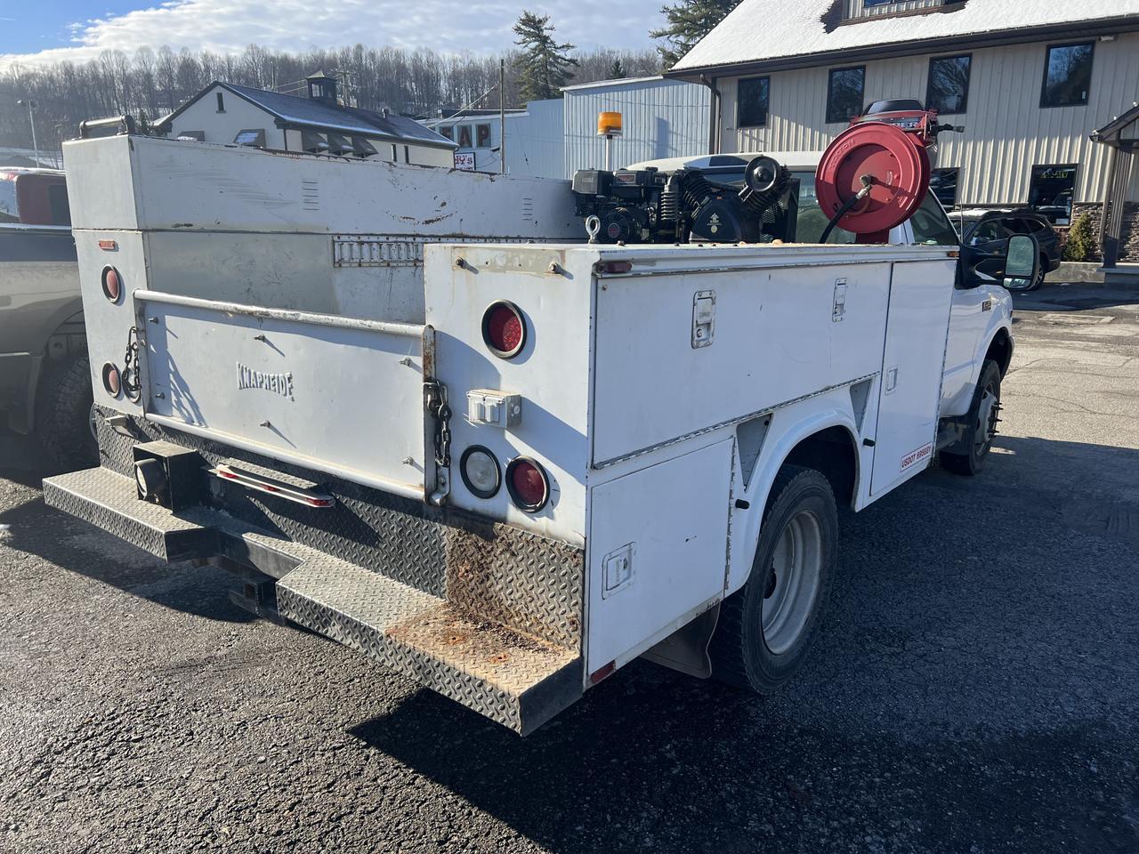 FORDF450 REGULAR CAB 4X46