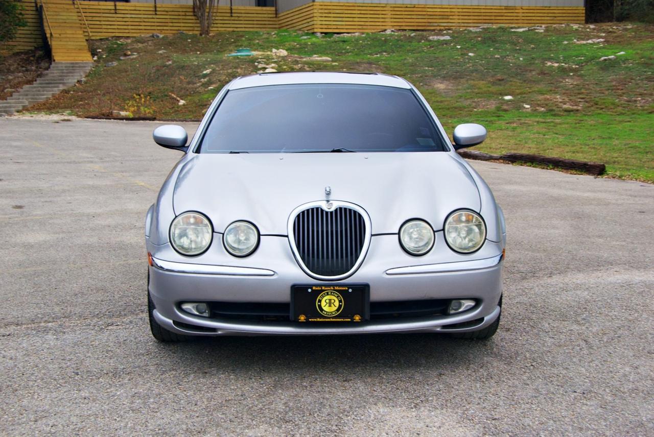 2003 Jaguar S-Type V6's photo