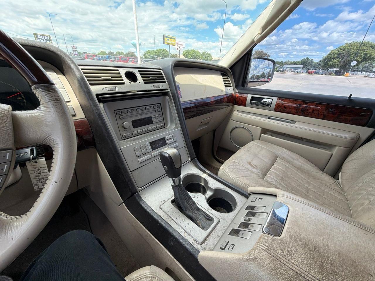 2003 Lincoln Navigator Luxury Watertown SD 2003 Lincoln Navigator Luxury Watertown SD