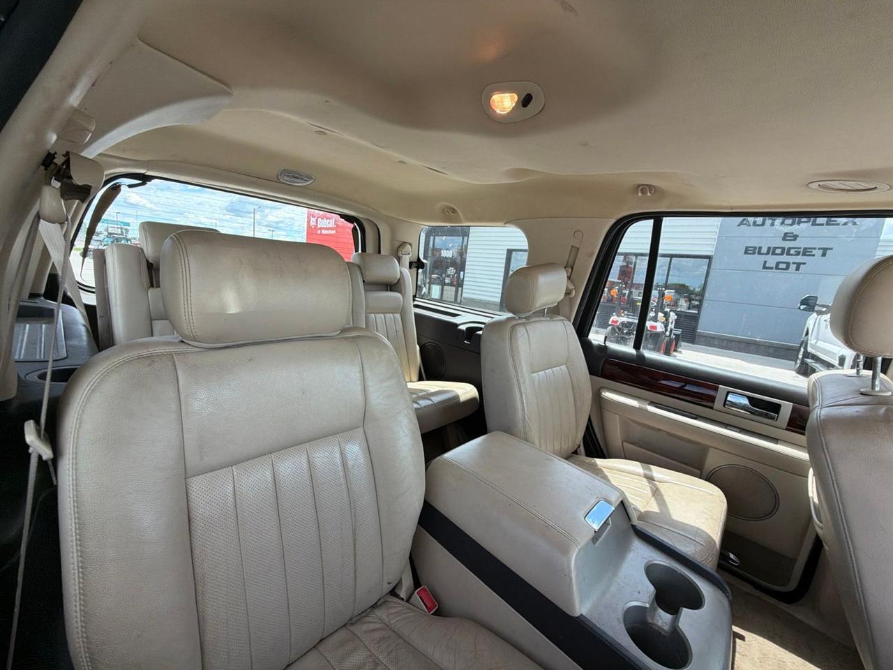 2003 Lincoln Navigator Luxury Watertown SD 2003 Lincoln Navigator Luxury Watertown SD