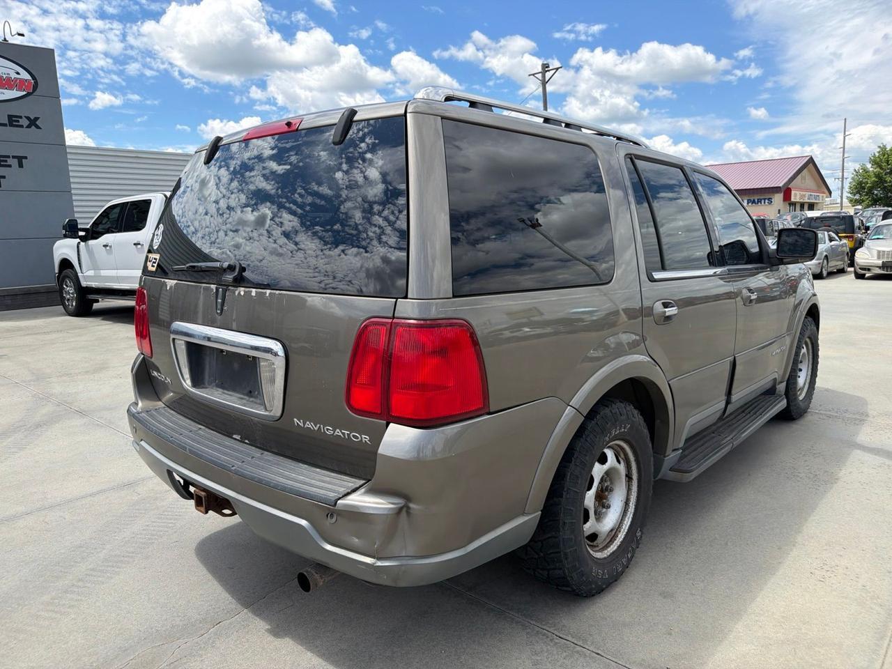 2003 Lincoln Navigator Luxury Watertown SD 2003 Lincoln Navigator Luxury Watertown SD