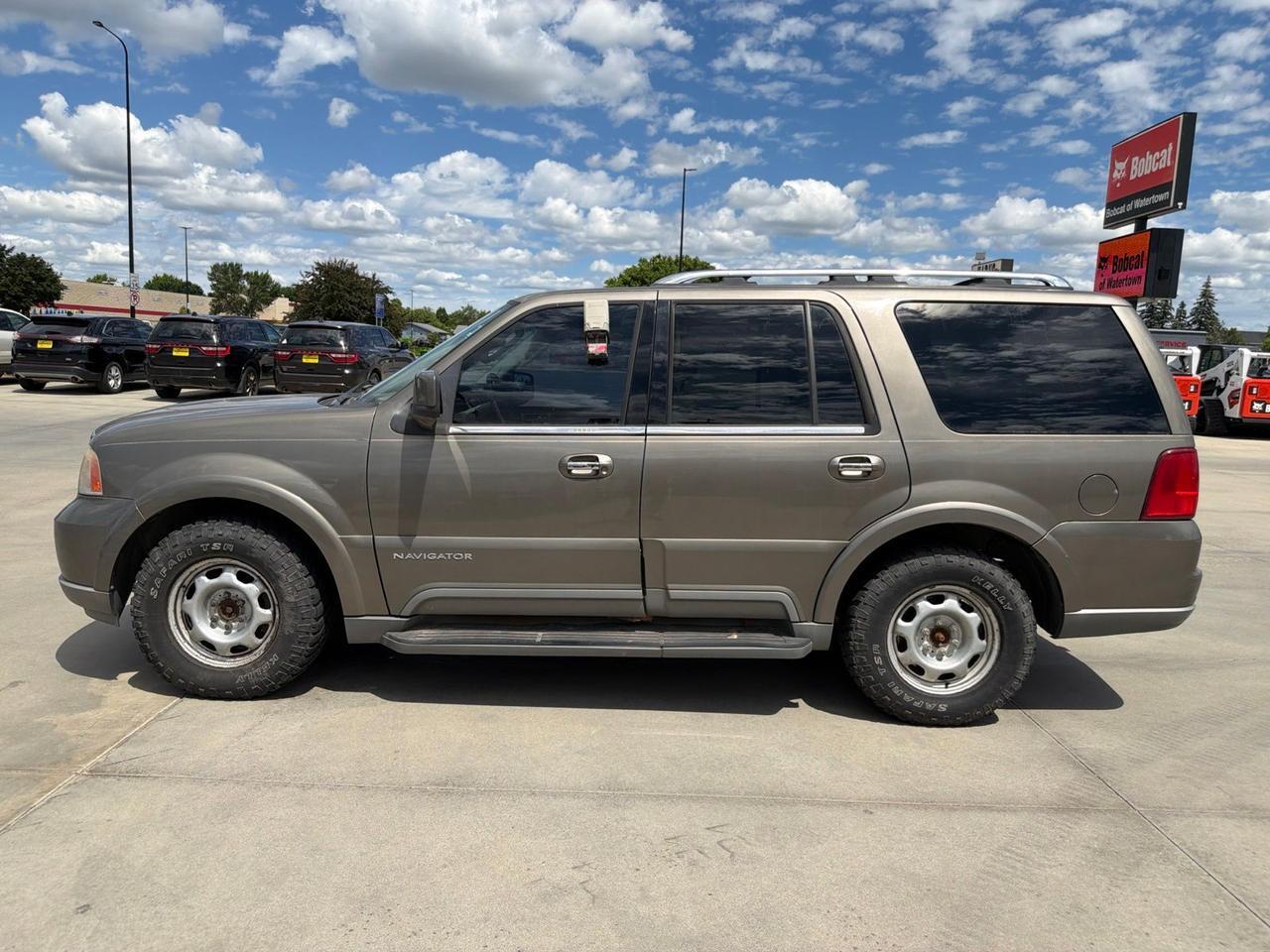 2003 Lincoln Navigator Luxury Watertown SD 2003 Lincoln Navigator Luxury Watertown SD