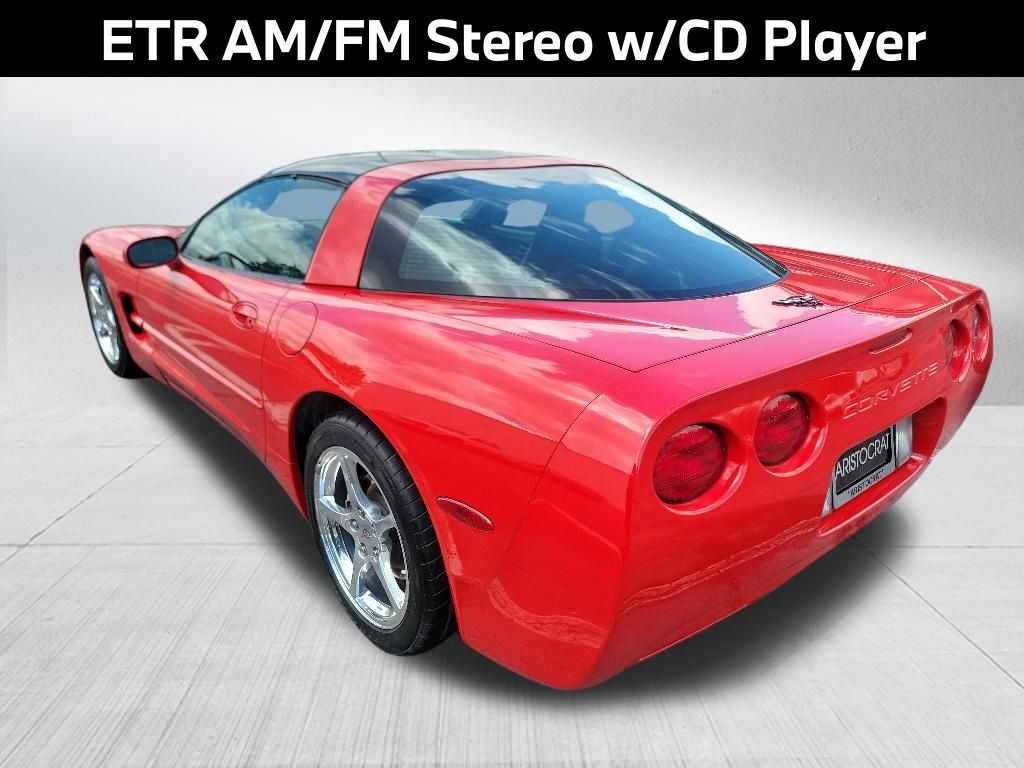 2004 Chevrolet Corvette Base