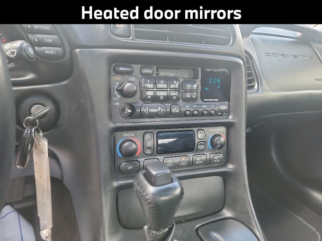 2004 Chevrolet Corvette Base