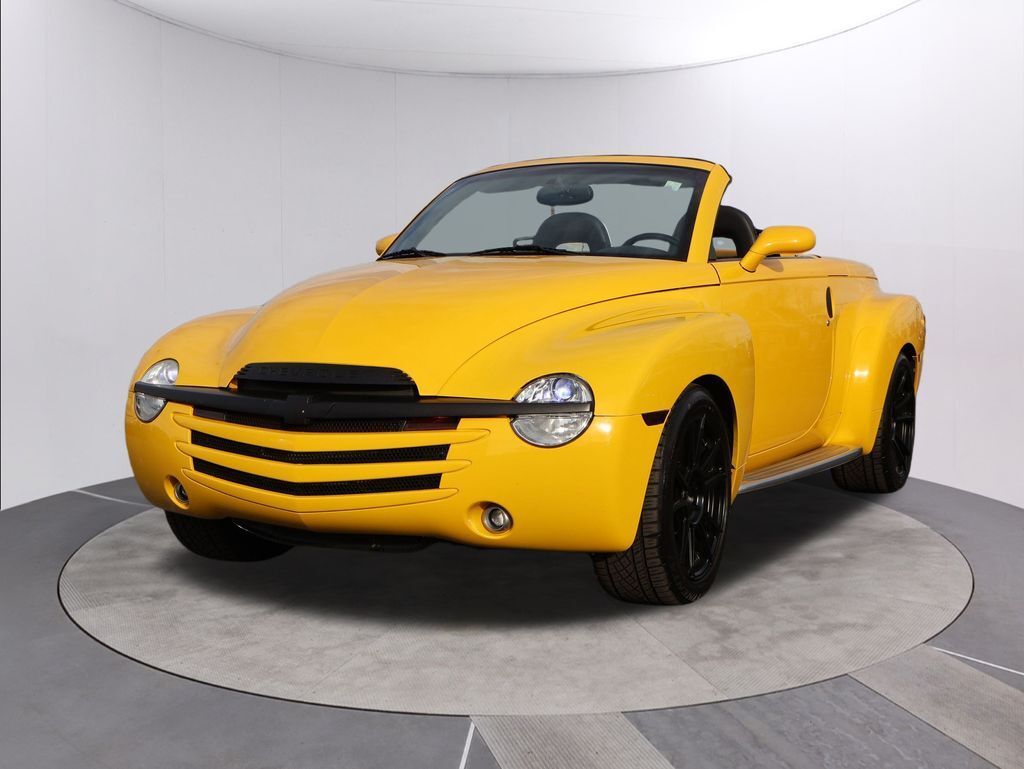2004 Chevrolet SSR Base