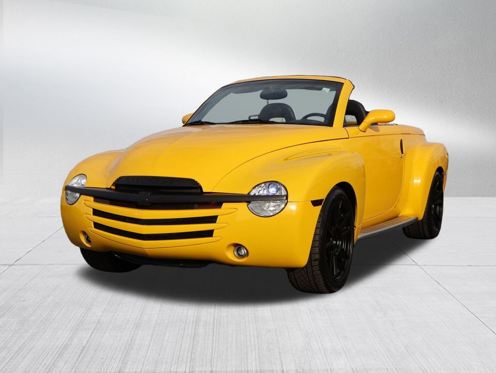 2004 Chevrolet SSR Base