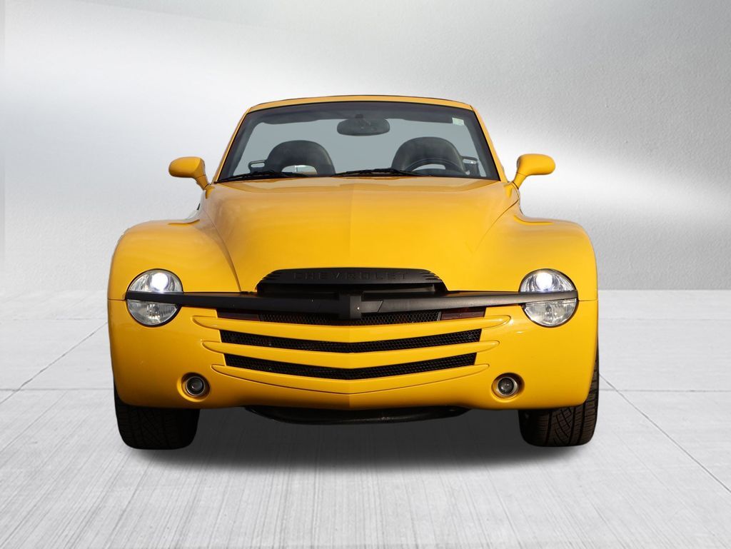 2004 Chevrolet SSR Base