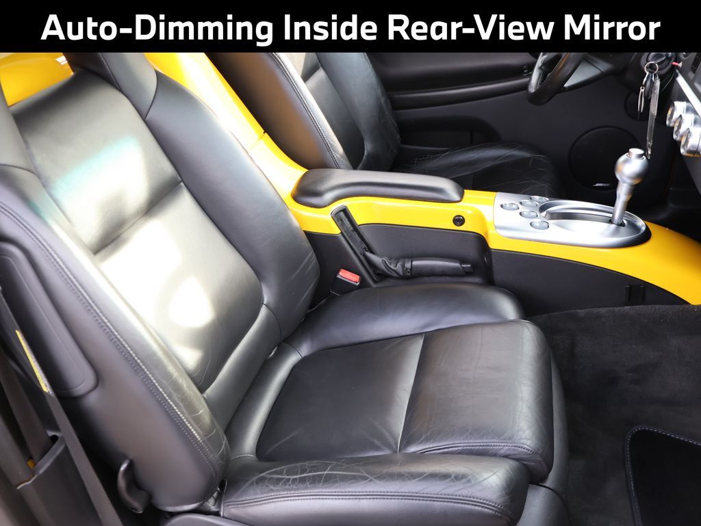 2004 Chevrolet SSR Base