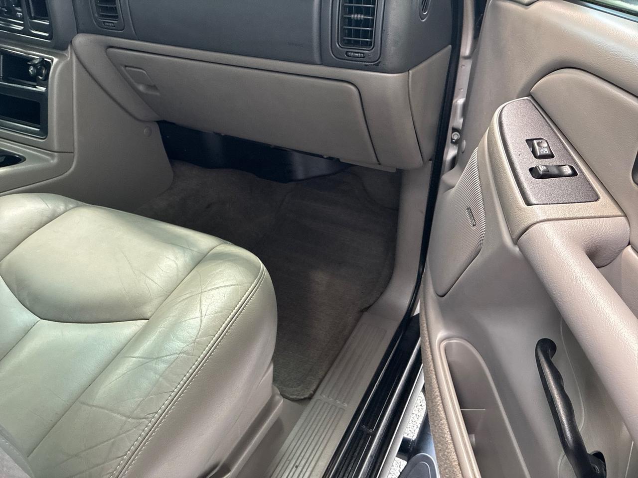 2004 Chevrolet Tahoe Z71, 83k Miles, New Radio w/ Apple Carplay Houston TX 2004 Chevrolet Tahoe Z71, 83k Miles, New Radio w/ Apple Carplay Houston TX