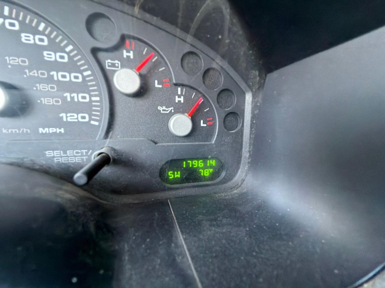 2004 Ford Explorer XLT Watertown SD 2004 Ford Explorer XLT Watertown SD