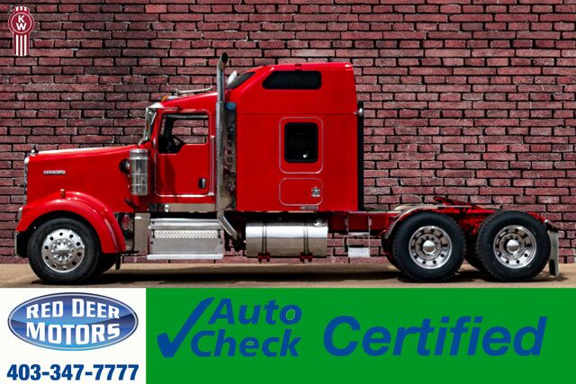2004 Kenworth W900L Tractor Sleeper Red Deer AB 2004 Kenworth W900L Tractor Sleeper Red Deer AB