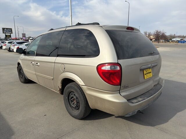 2005 Chrysler Town & Country LX Watertown SD 2005 Chrysler Town & Country LX Watertown SD