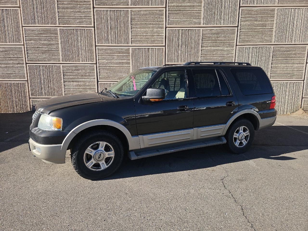 2005 Ford Expedition Eddie Bauer's photo