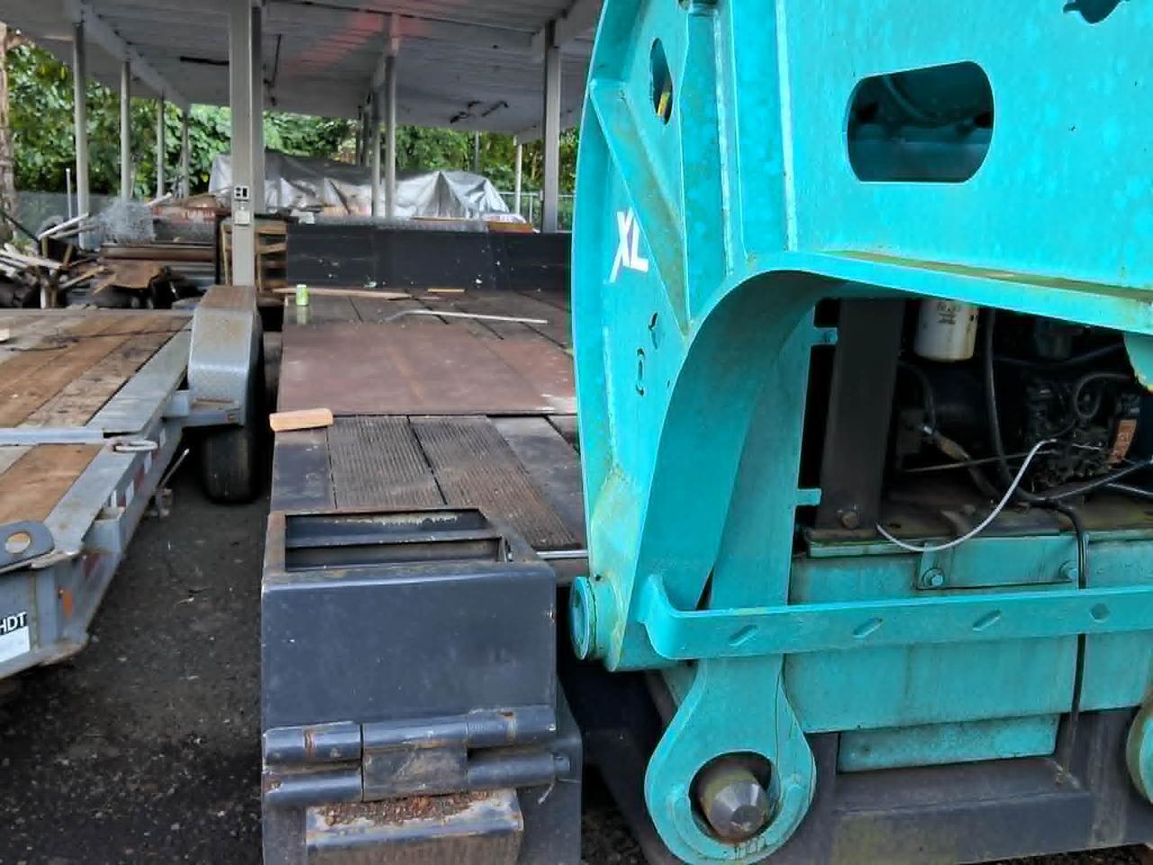 2006 CHDG XL110 55-ton Trailer Pago Pago 2006 CHDG XL110 55-ton Trailer Pago Pago