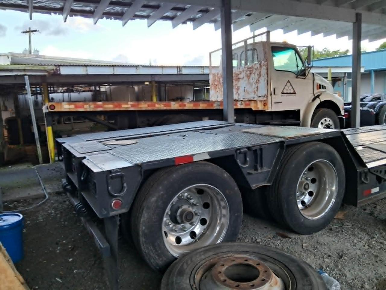 2006 CHDG XL110 55-ton Trailer Pago Pago 2006 CHDG XL110 55-ton Trailer Pago Pago