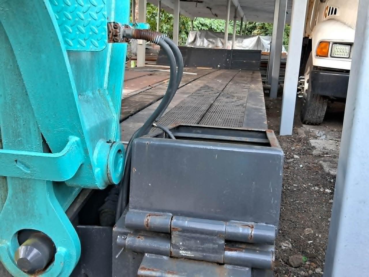 2006 CHDG XL110 55-ton Trailer Pago Pago 2006 CHDG XL110 55-ton Trailer Pago Pago