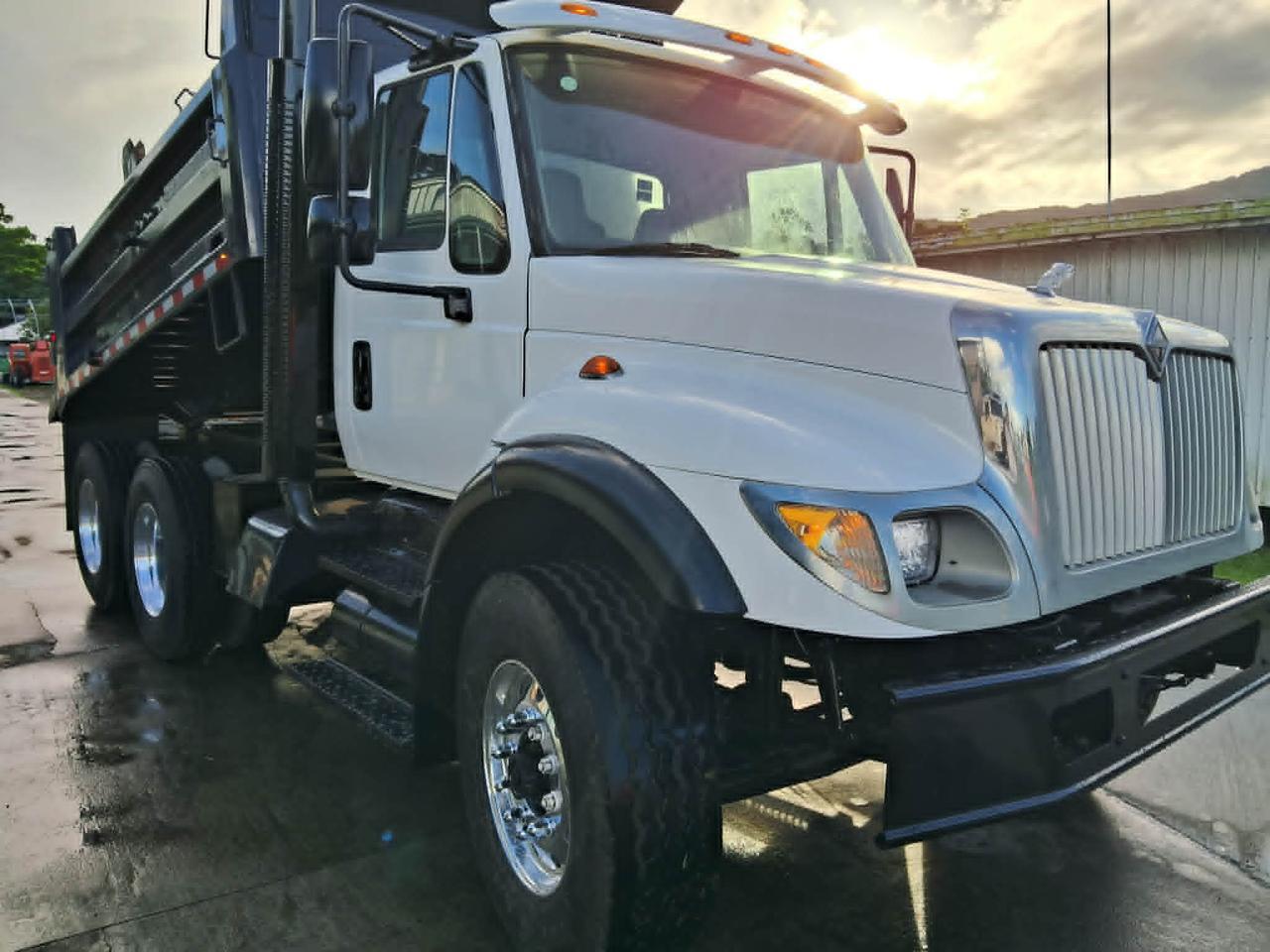 2006 International 7400 6x4 SF625 10 Wheeler Pago Pago 2006 International 7400 6x4 SF625 10 Wheeler Pago Pago