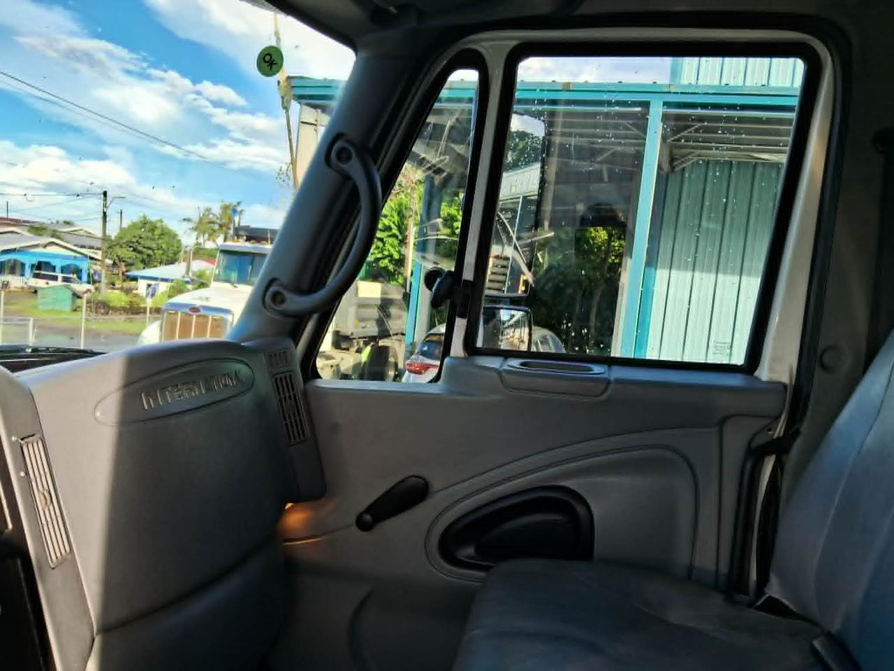 2006 International 7400 6x4 SF625 10 Wheeler Pago Pago 2006 International 7400 6x4 SF625 10 Wheeler Pago Pago