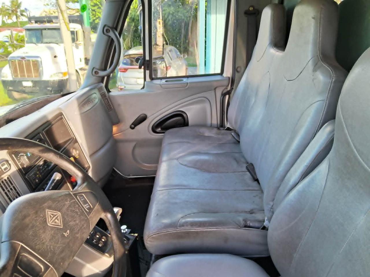 2006 International 7400 6x4 SF625 10 Wheeler Pago Pago 2006 International 7400 6x4 SF625 10 Wheeler Pago Pago