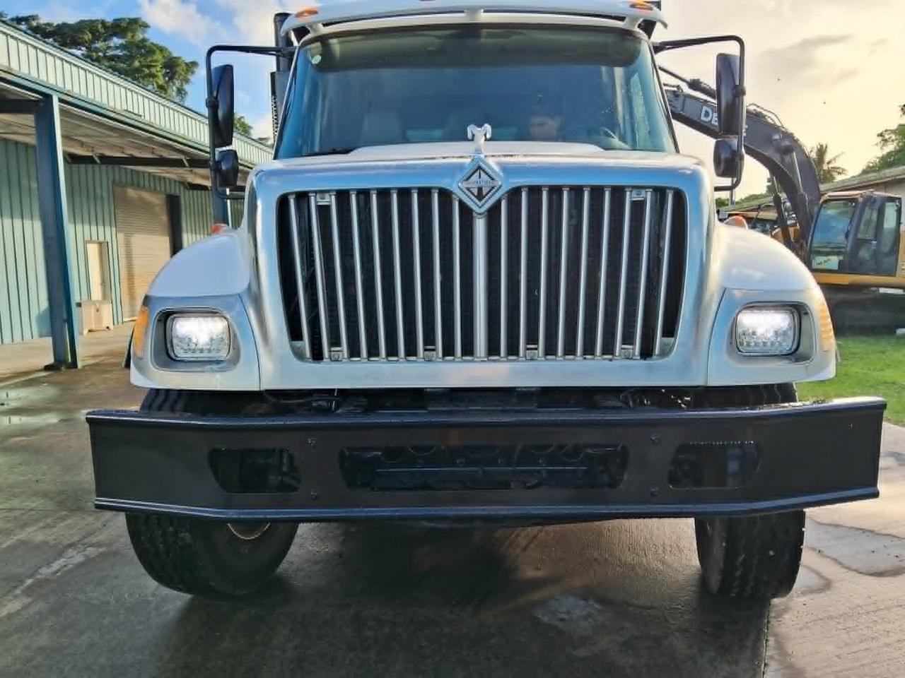 2006 International 7400 6x4 SF625 10 Wheeler Pago Pago 2006 International 7400 6x4 SF625 10 Wheeler Pago Pago