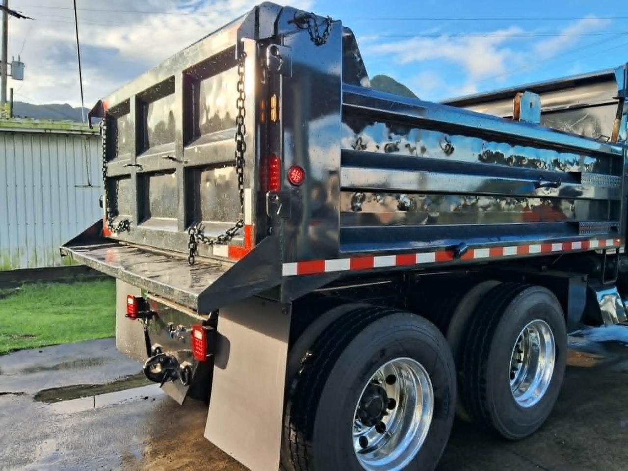 2006 International 7400 6x4 SF625 10 Wheeler Pago Pago 2006 International 7400 6x4 SF625 10 Wheeler Pago Pago