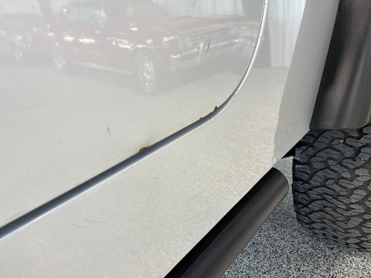 2006 Jeep Wrangler Unlimited LWB, 6-spd Manual, 4in Lift, 33in BFG All-Terrains, Bumpers, Winch, Bikini Top Houston TX 2006 Jeep Wrangler Unlimited LWB, 6-spd Manual, 4in Lift, 33in BFG All-Terrains, Bumpers, Winch, Bikini Top Houston TX