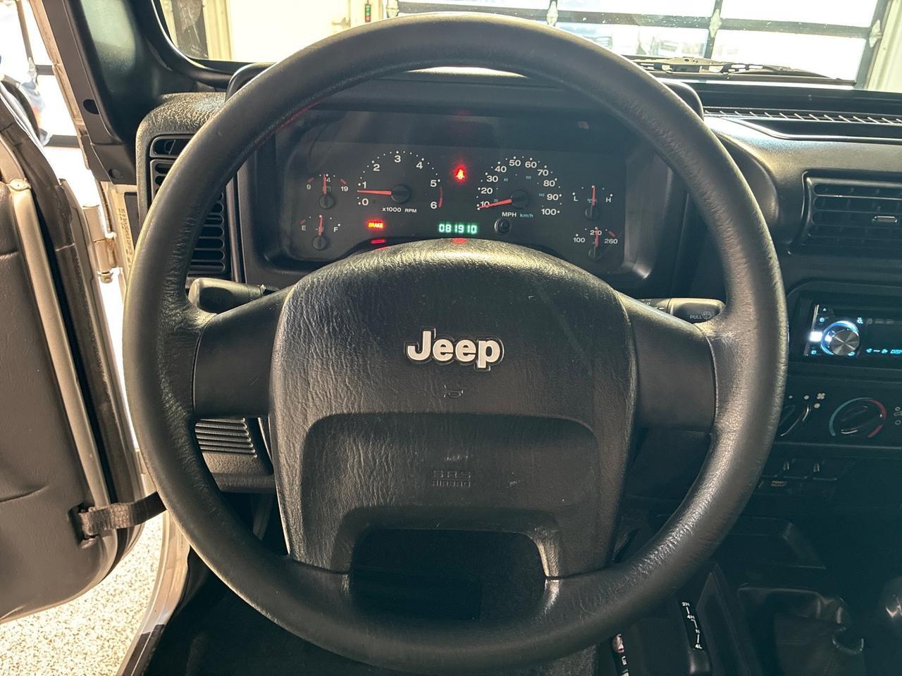 2006 Jeep Wrangler Unlimited LWB, 6-spd Manual, 4in Lift, 33in BFG All-Terrains, Bumpers, Winch, Bikini Top Houston TX 2006 Jeep Wrangler Unlimited LWB, 6-spd Manual, 4in Lift, 33in BFG All-Terrains, Bumpers, Winch, Bikini Top Houston TX