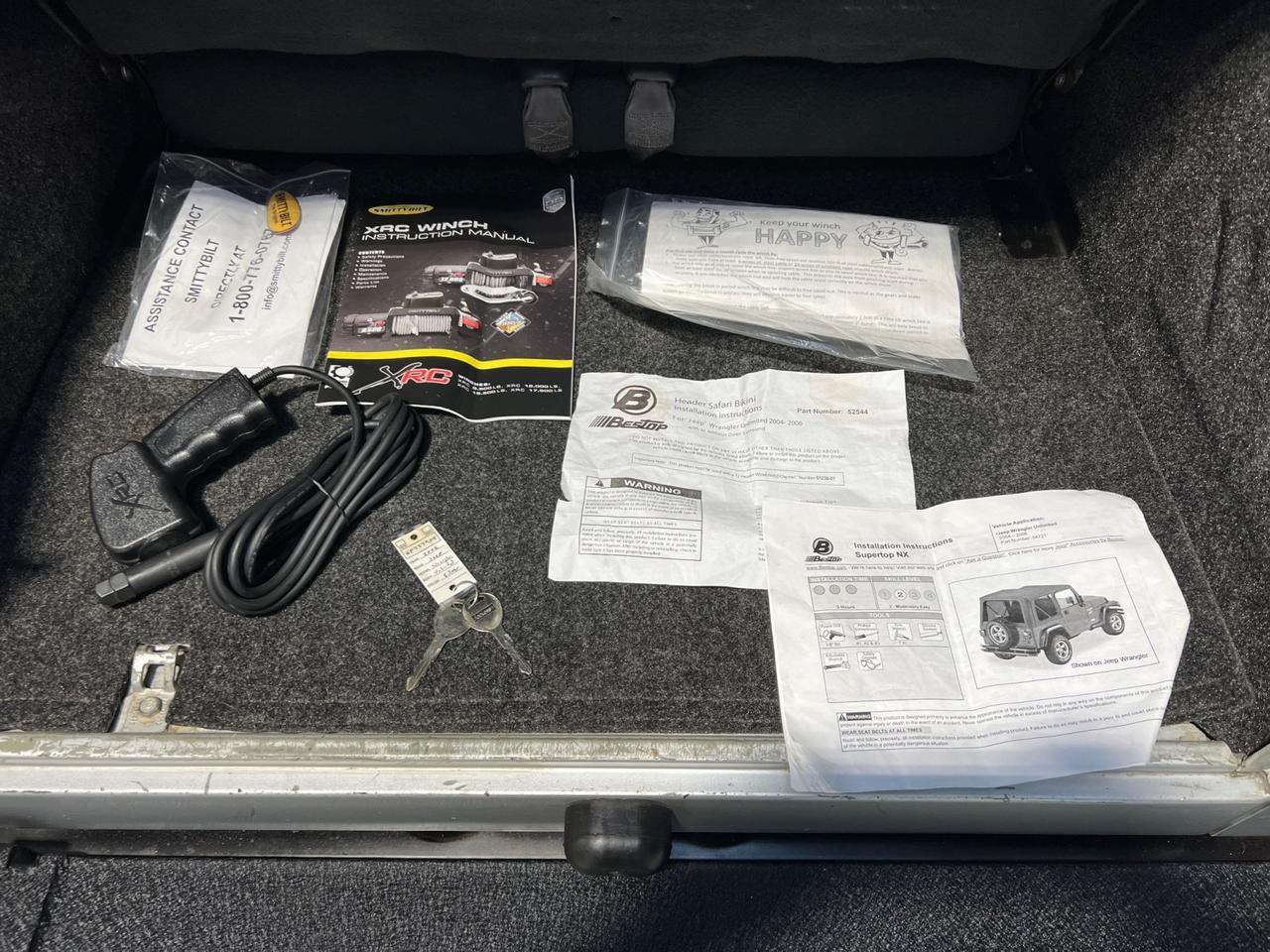 2006 Jeep Wrangler Unlimited LWB, 6-spd Manual, 4in Lift, 33in BFG All-Terrains, Bumpers, Winch, Bikini Top Houston TX 2006 Jeep Wrangler Unlimited LWB, 6-spd Manual, 4in Lift, 33in BFG All-Terrains, Bumpers, Winch, Bikini Top Houston TX