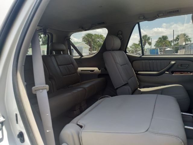 2006 Toyota Sequoia Limited 2WD Bradenton FL 2006 Toyota Sequoia Limited 2WD Bradenton FL