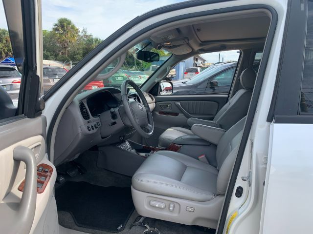 2006 Toyota Sequoia Limited 2WD Bradenton FL 2006 Toyota Sequoia Limited 2WD Bradenton FL