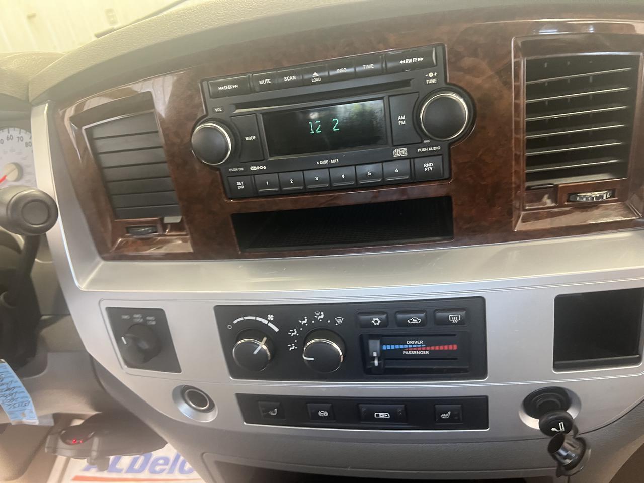 DODGERAM 3500 MEGA CAB 4X427