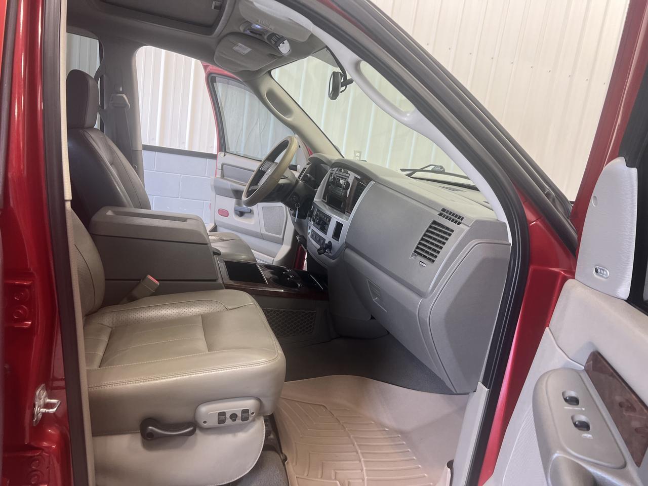 DODGERAM 3500 MEGA CAB 4X424