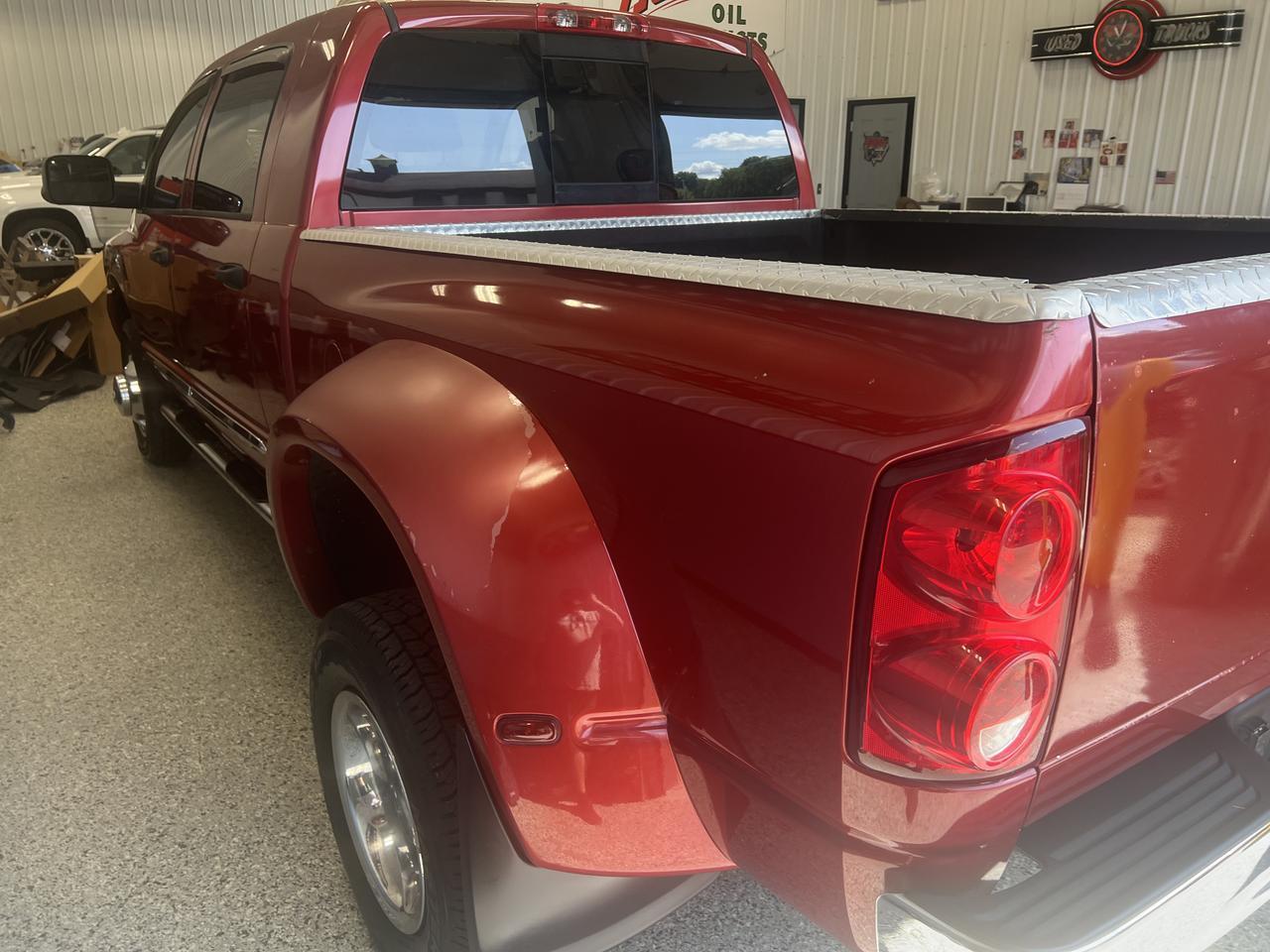 DODGERAM 3500 MEGA CAB 4X45