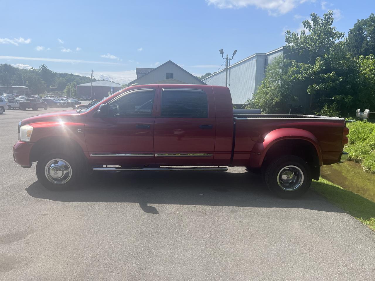 DODGERAM 3500 MEGA CAB 4X433