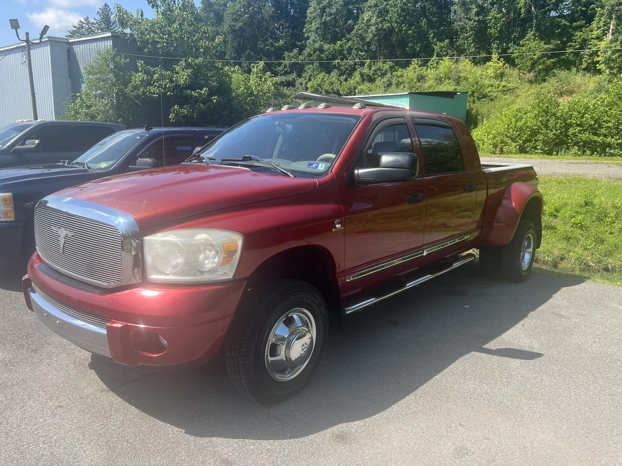 DODGERAM 3500 MEGA CAB 4X432