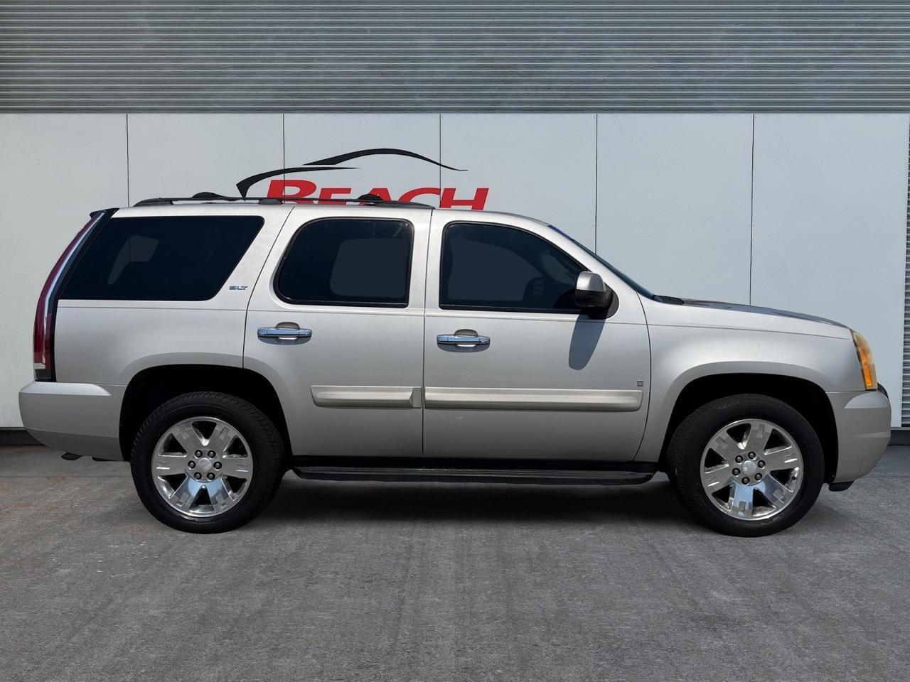 2008 GMC Yukon SLT w/4SA, DVD ENTERTAINMENT BOSE SPEAKERS, 3RD ROW, BLUETOOTH, RUNNING BOARDS, TOW PACKAGE, POWER LIFTGATE BACKUP CAMERA, POWER MIRRORS, SUNROOF, ALL WEATHER FLOOR MATS, MAKE IT YOURS TODAY! Norfolk VA 2008 GMC Yukon SLT w/4SA, DVD ENTERTAINMENT BOSE SPEAKERS, 3RD ROW, BLUETOOTH, RUNNING BOARDS, TOW PACKAGE, POWER LIFTGATE BACKUP CAMERA, POWER MIRRORS, SUNROOF, ALL WEATHER FLOOR MATS, MAKE IT YOURS TODAY! Norfolk VA