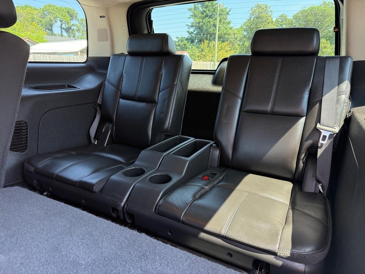 2008 GMC Yukon SLT w/4SA, DVD ENTERTAINMENT BOSE SPEAKERS, 3RD ROW, BLUETOOTH, RUNNING BOARDS, TOW PACKAGE, POWER LIFTGATE BACKUP CAMERA, POWER MIRRORS, SUNROOF, ALL WEATHER FLOOR MATS, MAKE IT YOURS TODAY! Norfolk VA 2008 GMC Yukon SLT w/4SA, DVD ENTERTAINMENT BOSE SPEAKERS, 3RD ROW, BLUETOOTH, RUNNING BOARDS, TOW PACKAGE, POWER LIFTGATE BACKUP CAMERA, POWER MIRRORS, SUNROOF, ALL WEATHER FLOOR MATS, MAKE IT YOURS TODAY! Norfolk VA