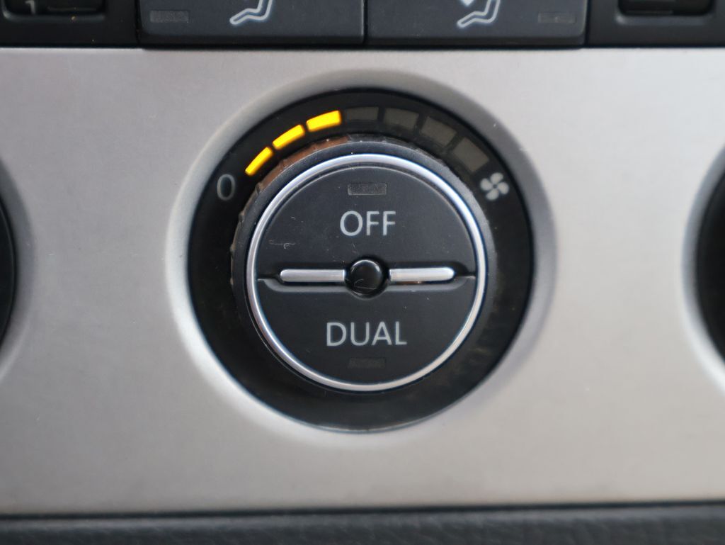 2008 Volkswagen Eos Komfort Edition