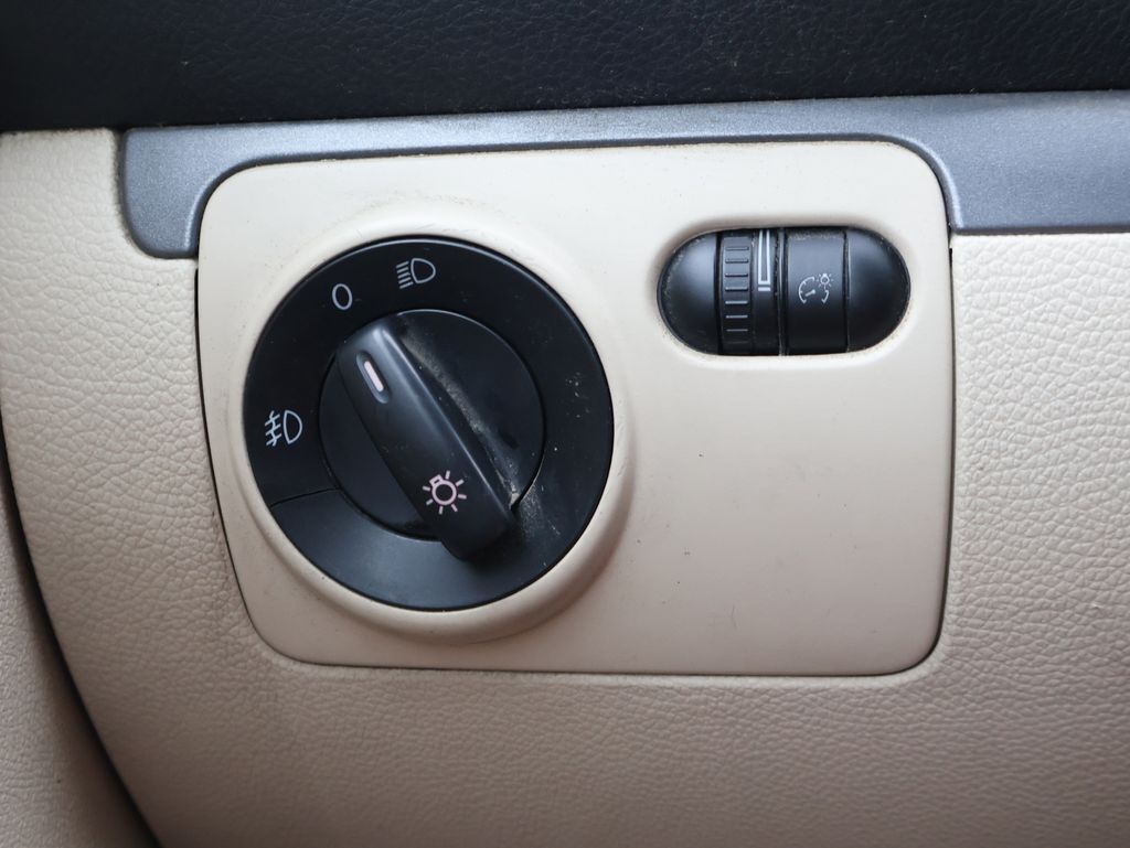 2008 Volkswagen Eos Komfort Edition