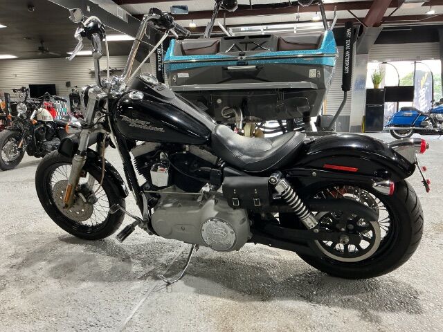 2009 Harley-Davidson Dyna Street Bob BASE