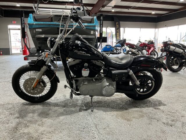 2009 Harley-Davidson Dyna Street Bob BASE