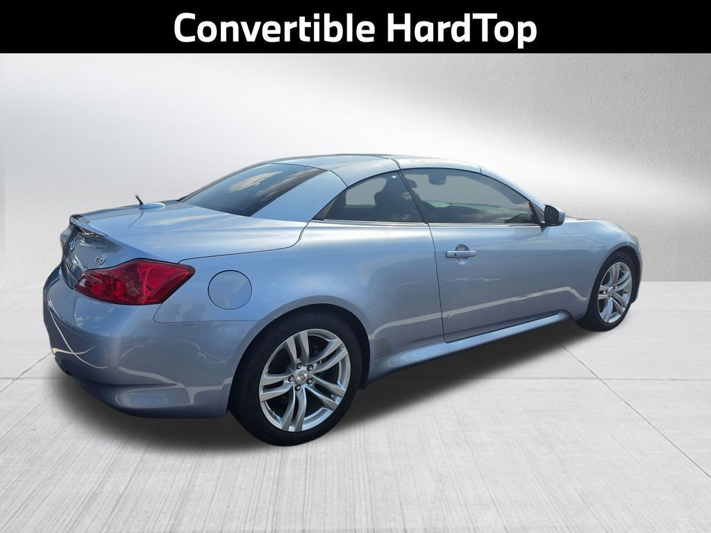 2009 INFINITI G37 Base