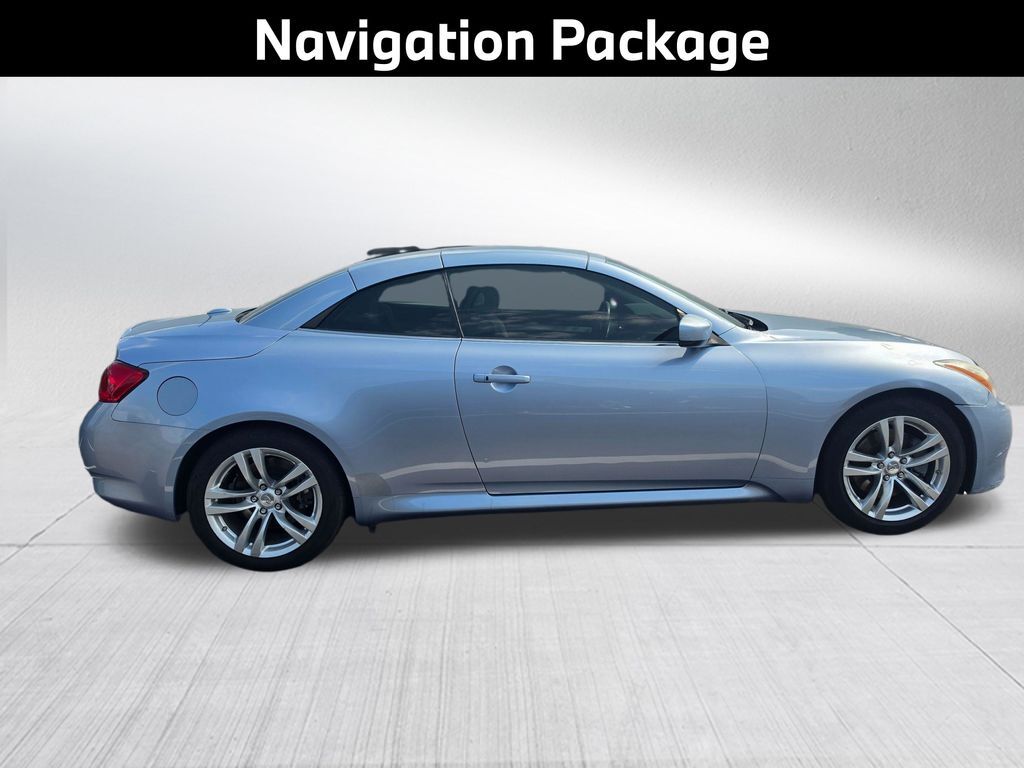 2009 INFINITI G37 Base