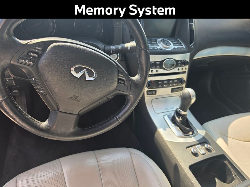 2009 INFINITI G37 Base