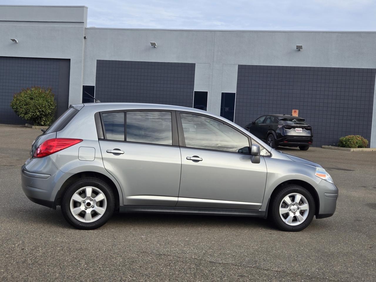 2009 Nissan Versa 1.8 SL 2009 Nissan Versa 1.8 SL