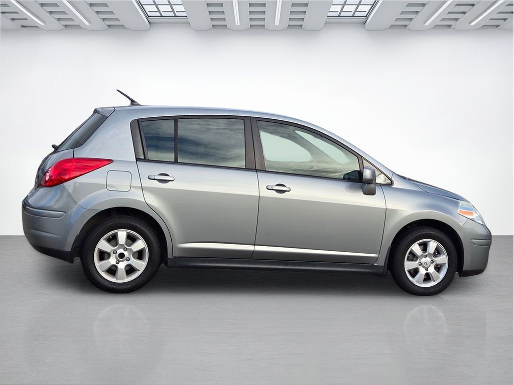 2009 Nissan Versa 1.8 SL 2009 Nissan Versa 1.8 SL